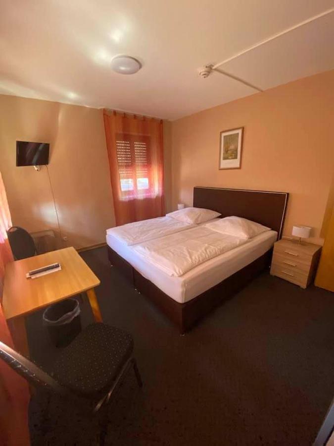 Hotel-Gasthof "Alter Ritter" Rothenburg ob der Tauber Ngoại thất bức ảnh