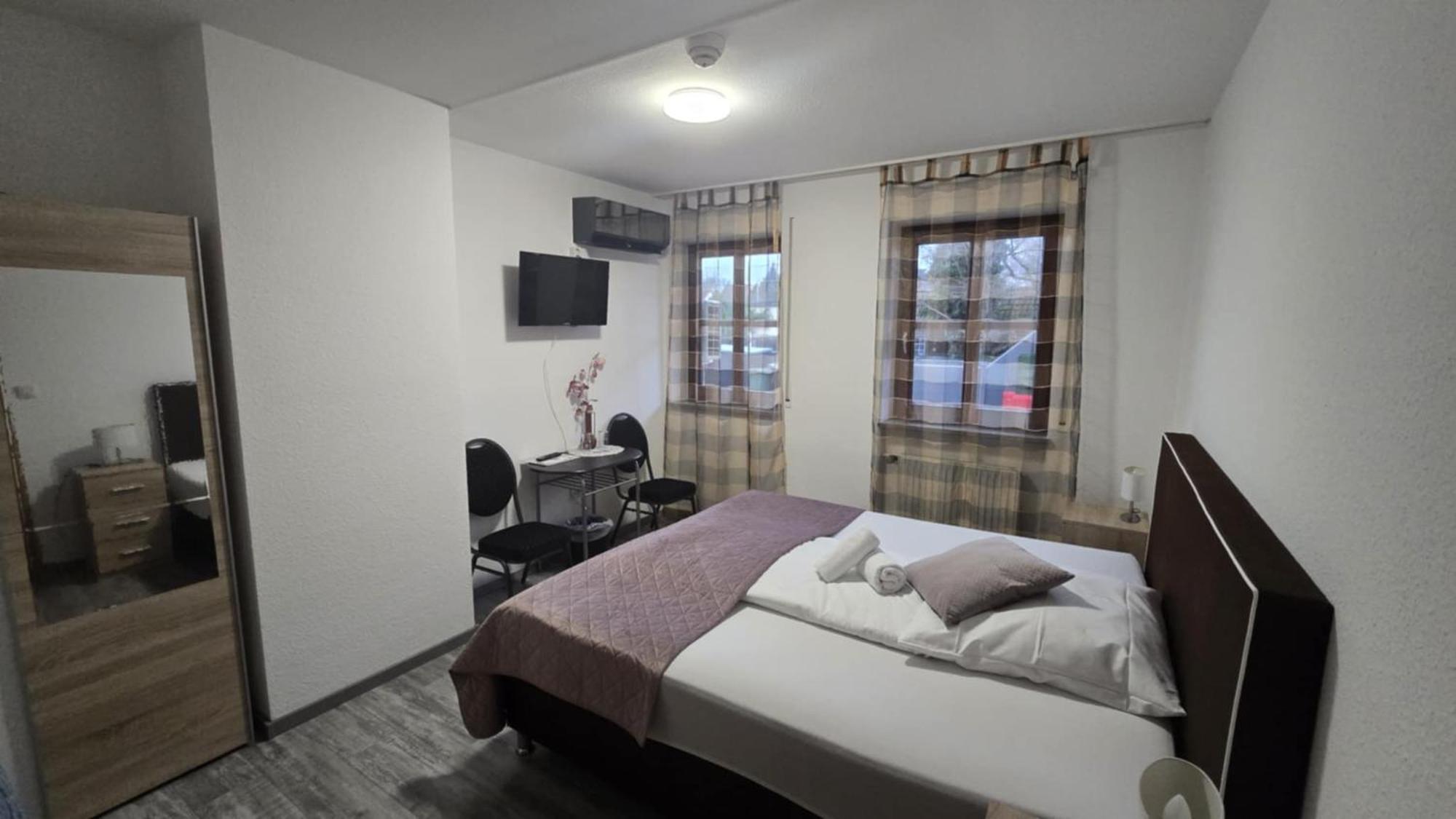 Hotel-Gasthof "Alter Ritter" Rothenburg ob der Tauber Ngoại thất bức ảnh